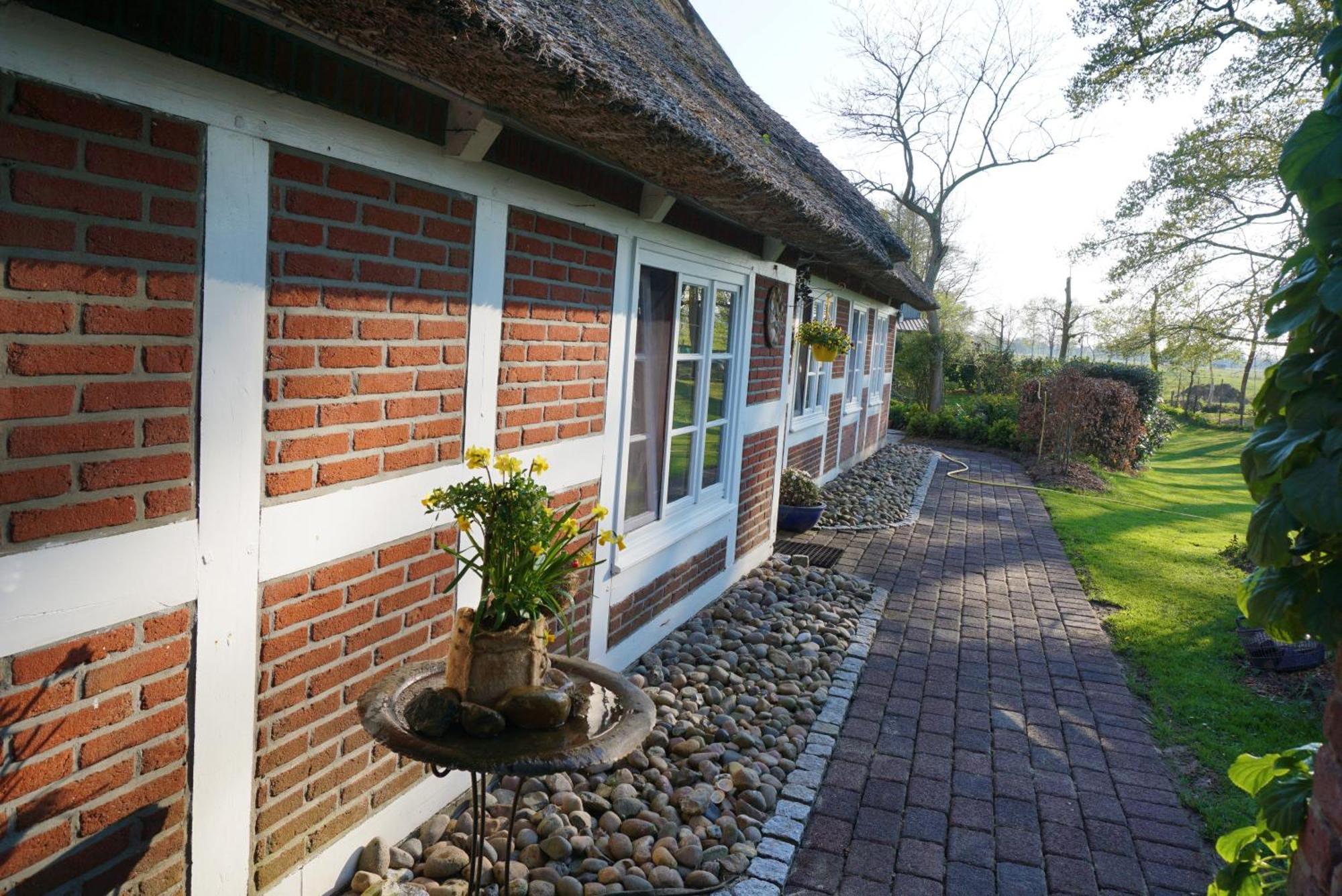 Altes Landhaus Oste, Klavier Appartement, 2 Zimmer Mit Kamin Hemmoor エクステリア 写真