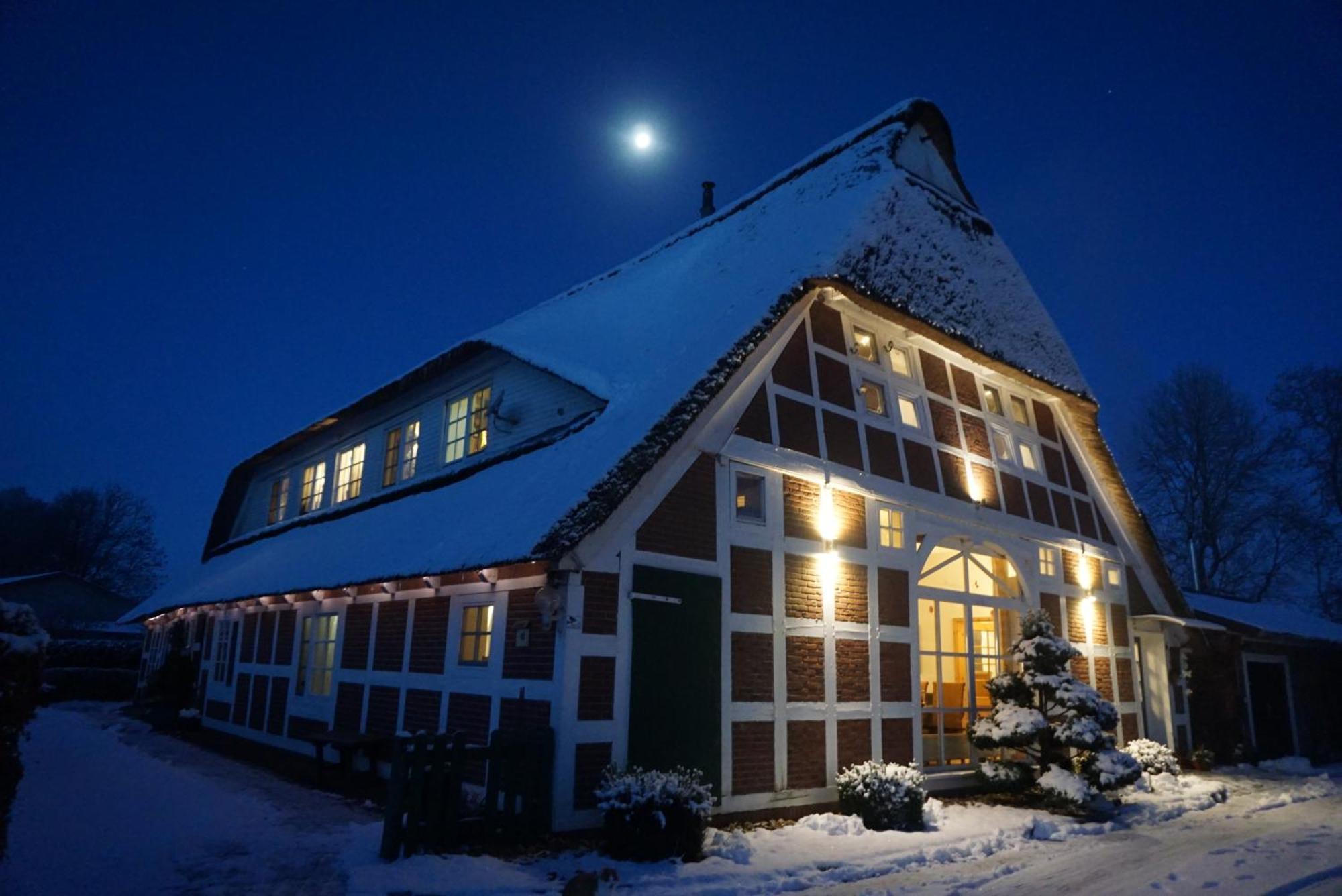 Altes Landhaus Oste, Klavier Appartement, 2 Zimmer Mit Kamin Hemmoor エクステリア 写真